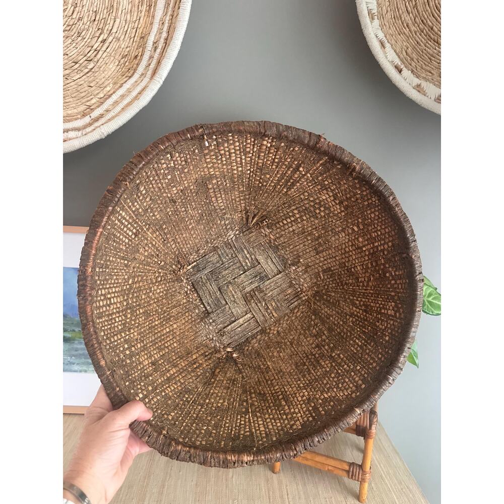 Vintage Handwoven Primitive African Tonga Basket with Crown Base 16” - Picture 3 of 6